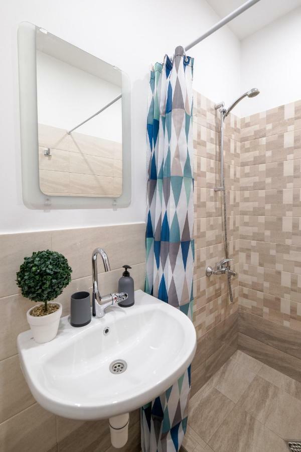 Apartemen Exceptional Refurnished Location *